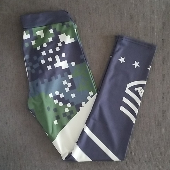 Pants - 🛍2/$15 - Ladies workout leggings